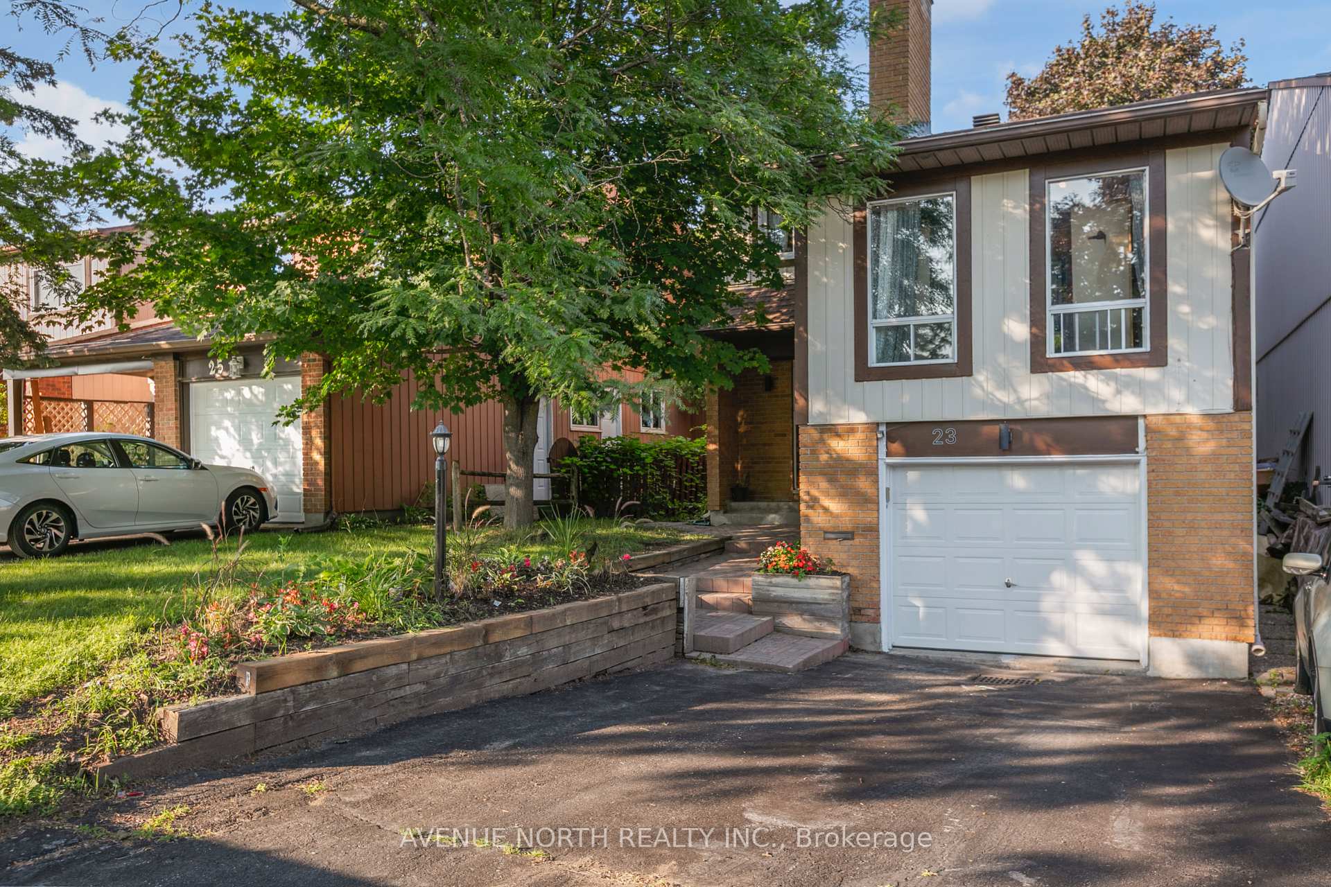 23 Bluegrass Drive, Kanata, ON K2M 1G2, Kanata — photo 1