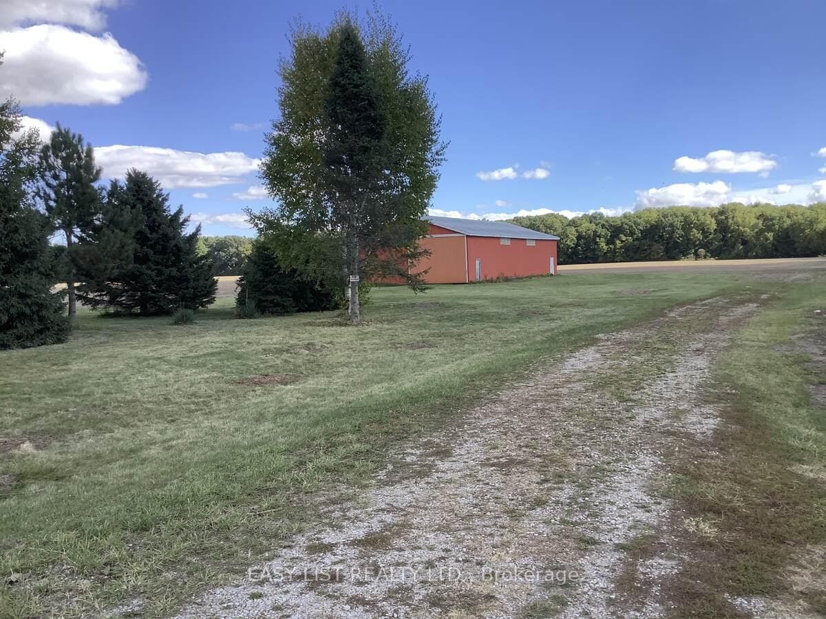 1618 McCain Side Road W, Kingsville, ON N9Y 2E4, Kingsville — photo 1