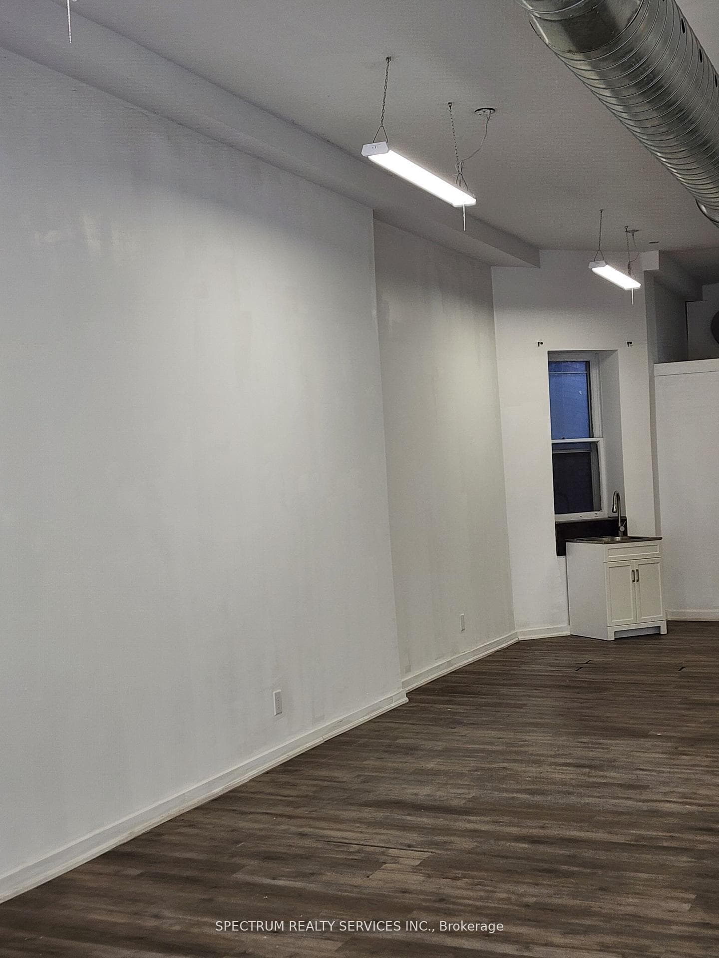 3126 Dundas Street W Rear Main Floor Loft, Toronto, ON M6P 2A1, Toronto W02 — photo 1