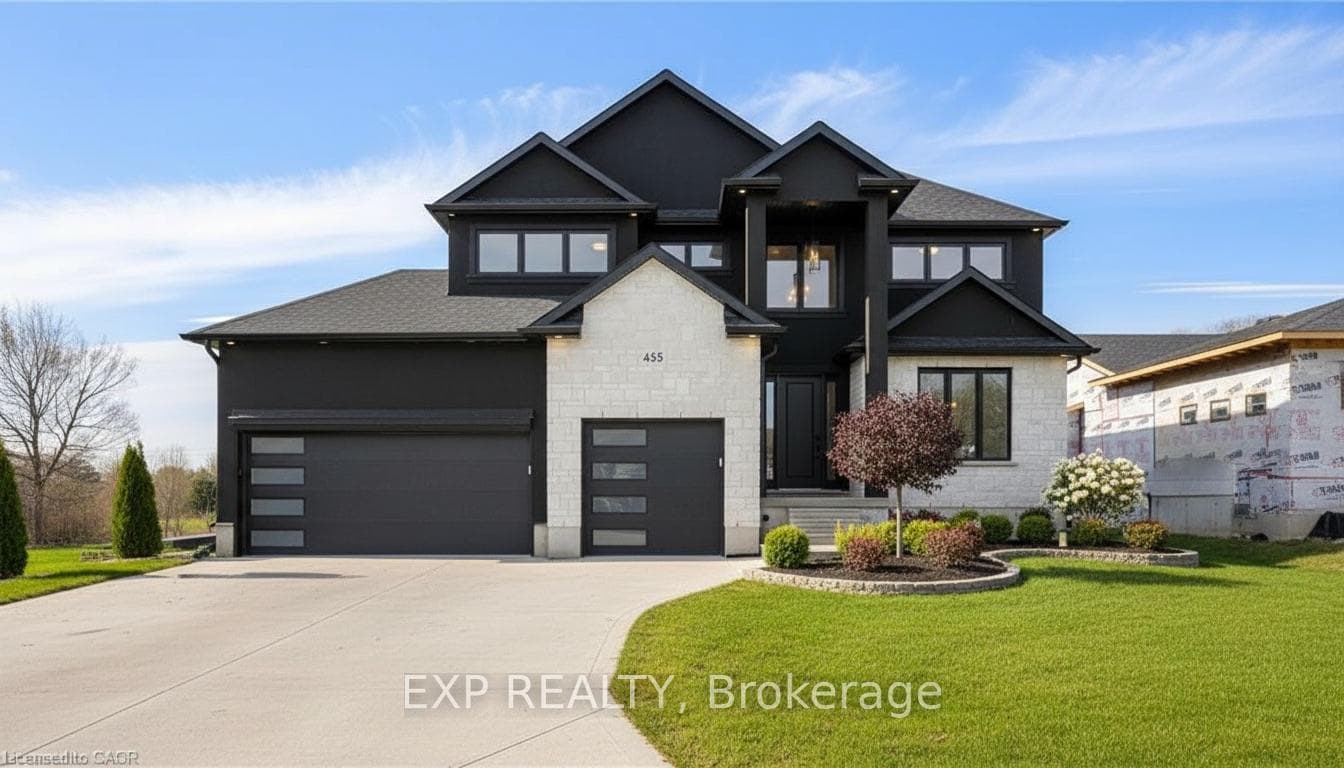 2 Avery Place, Perth East, ON N0K 1M0, Perth East — photo 1