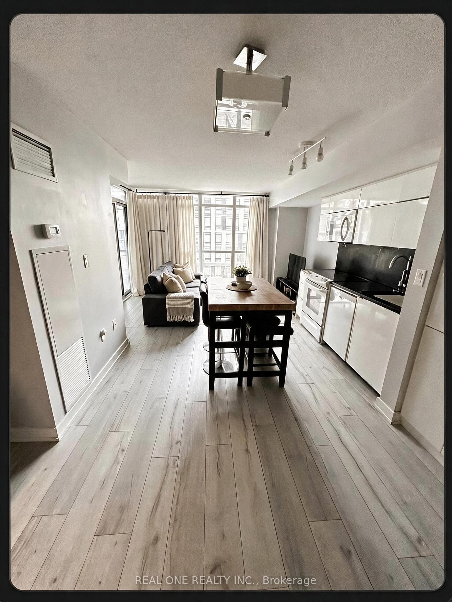 151 Dan Leckie Way 315, Toronto, ON M5V 4B2, Toronto C01 — photo 1