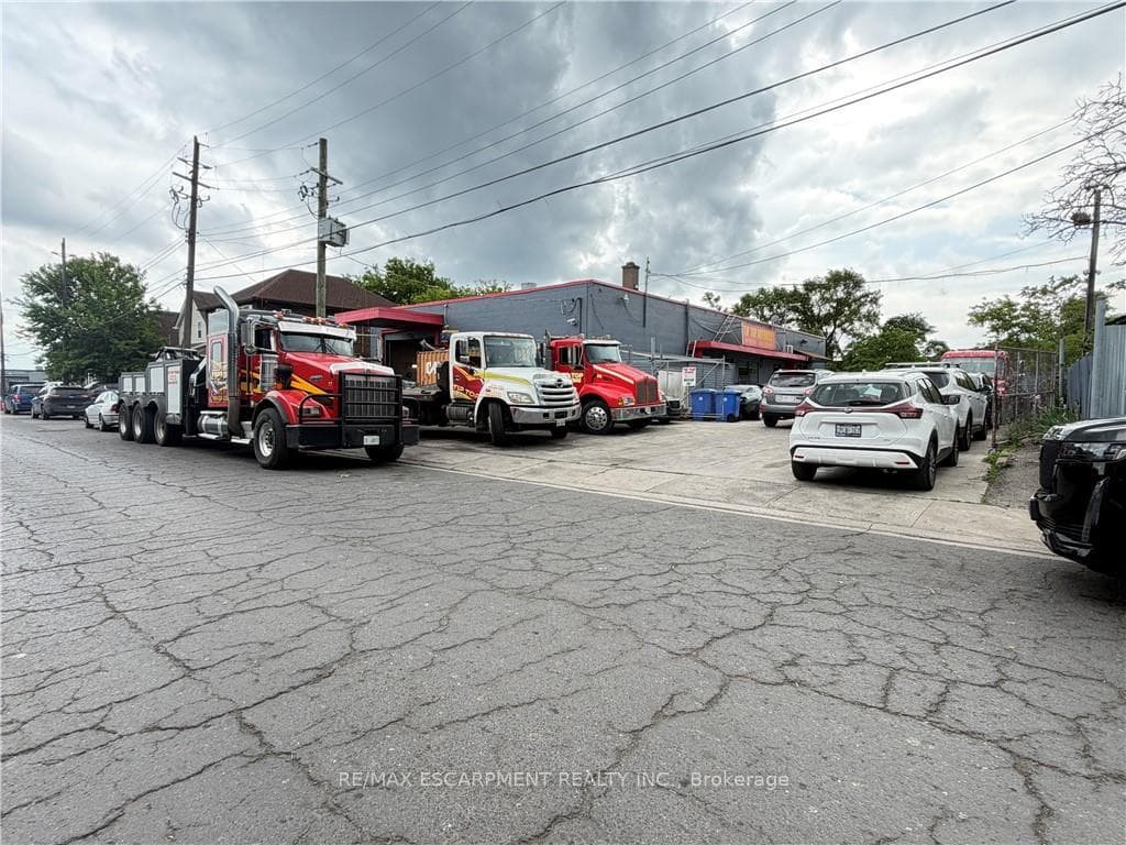 350 Sherman Avenue N, Hamilton, ON L8L 6N6, Hamilton — photo 1