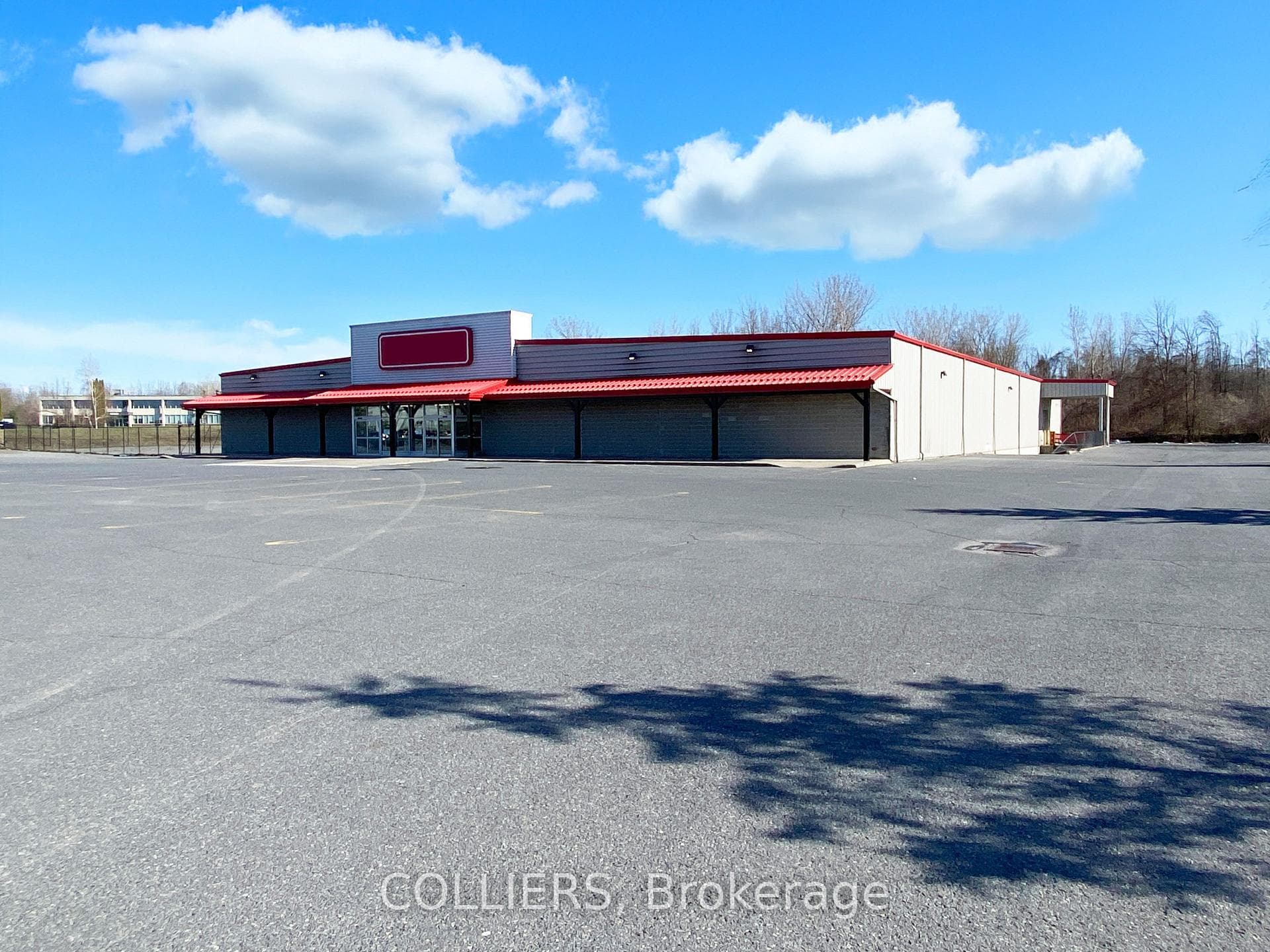 1850 Vincent Massey Drive, Cornwall, ON K6H 5R6, Cornwall — photo 1