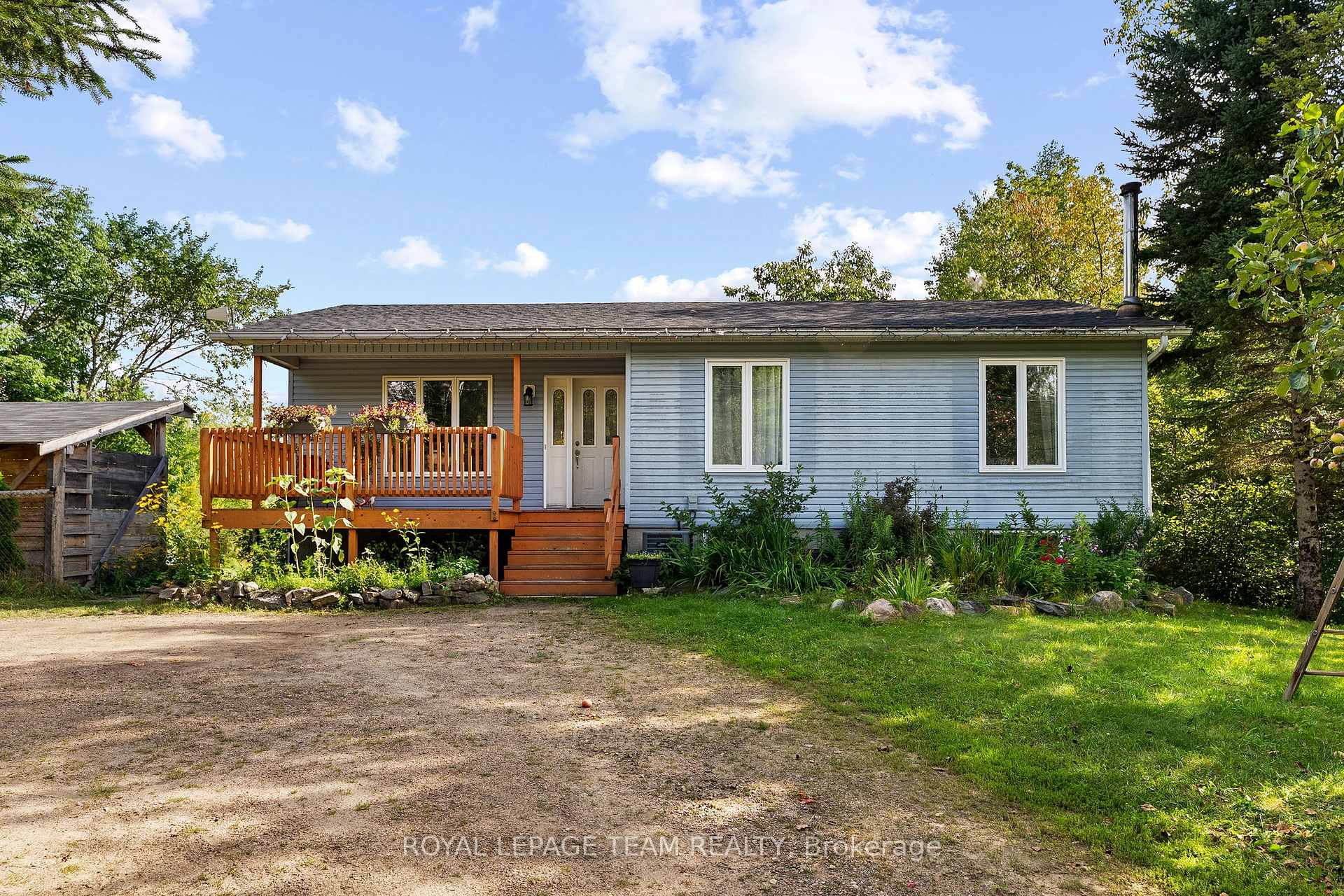 484 WYLIE Road, Laurentian Hills, ON K0J 1P0, Laurentian Hills — photo 1