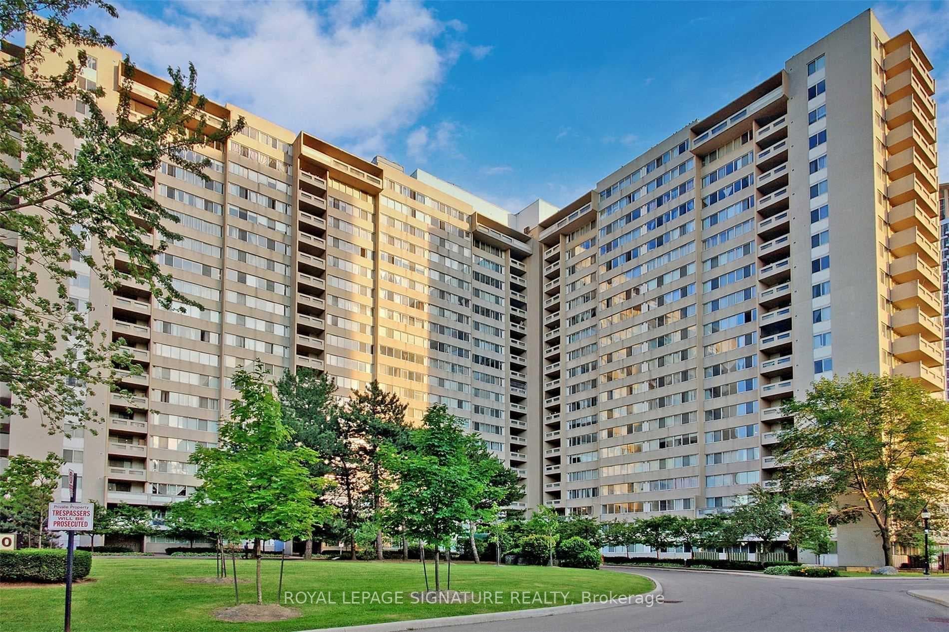 3590 Kaneff Crescent 1407, Mississauga, ON L5A 3X3, Mississauga — photo 1