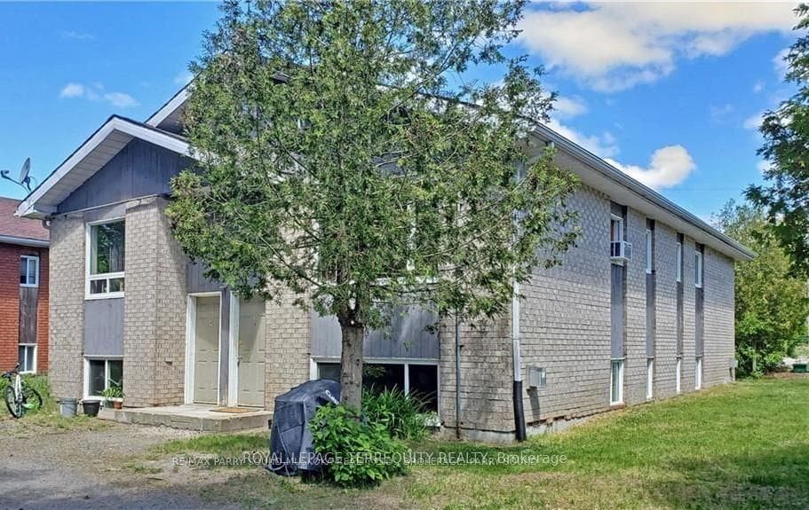 1 Melissa Street, Parry Sound, ON P2A 2R4, Parry Sound — photo 1