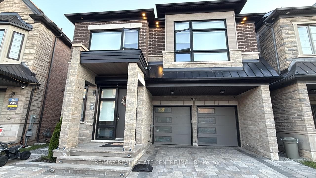 1192 Stag Hollow, Oakville, ON L5M 5M4