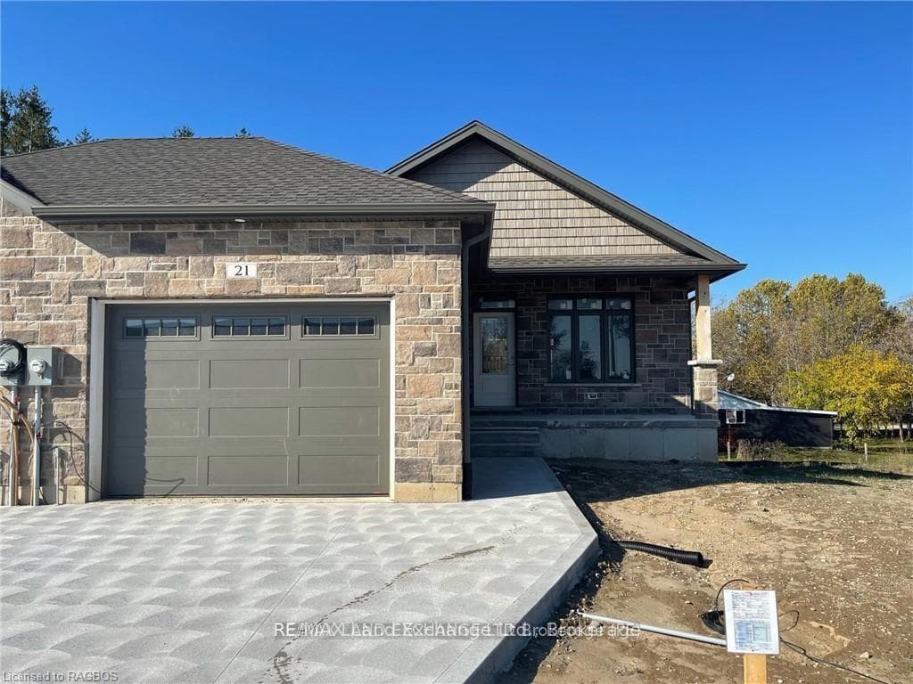 21 Nyah Court, Kincardine, ON N0G 2N0, Kincardine — photo 1