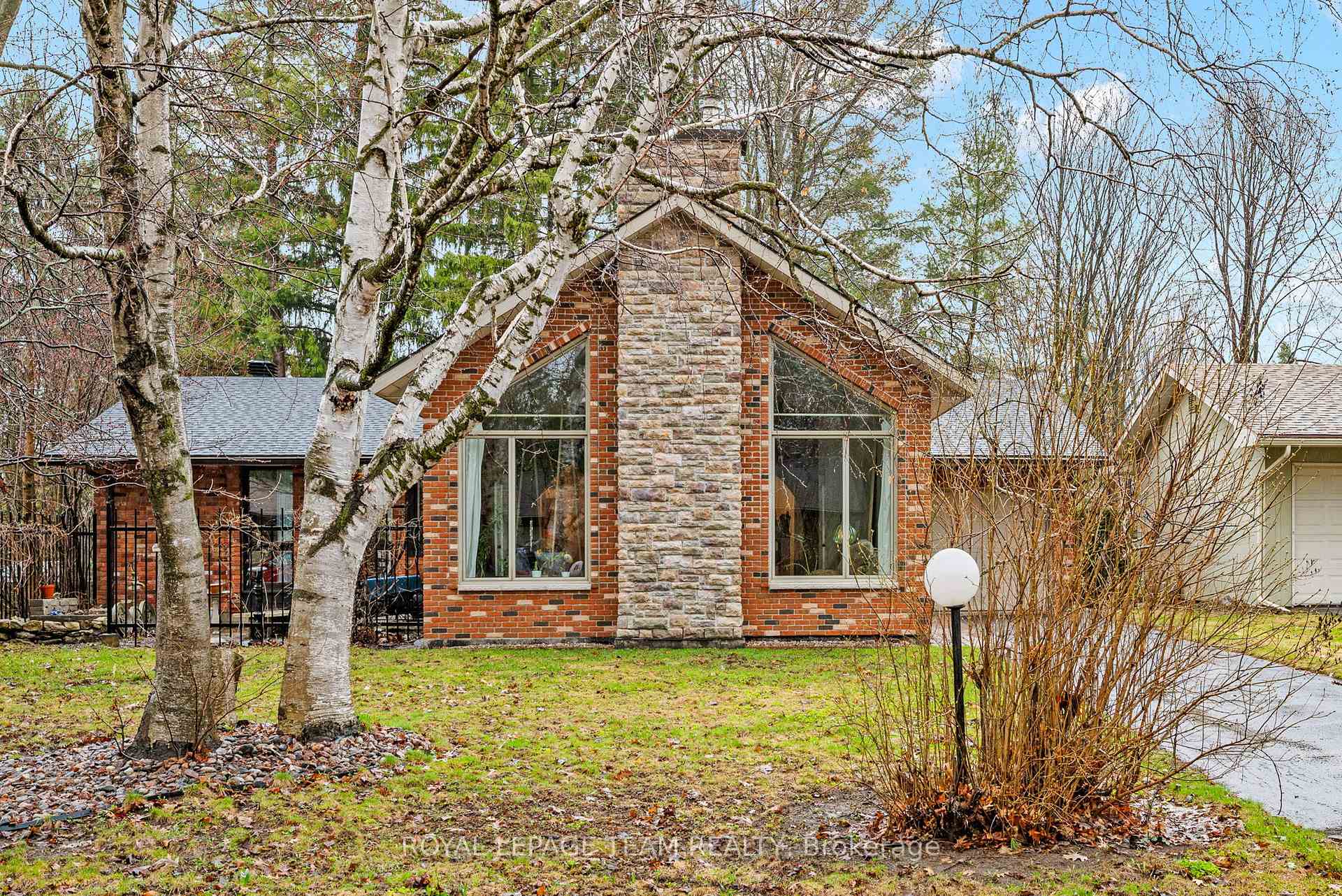 33 Rutherford Crescent, Kanata, ON K2K 1N1, Kanata — photo 1