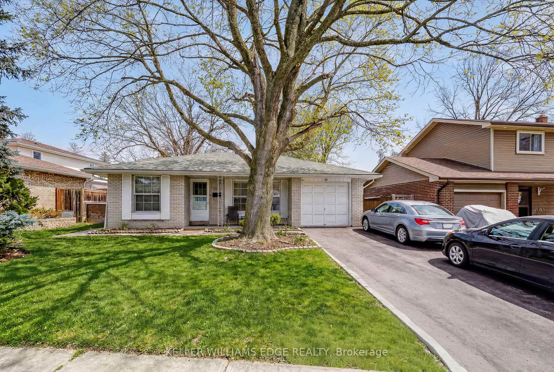 2145 Sandringham Drive, Burlington, ON L7P 1T8, Burlington — photo 1