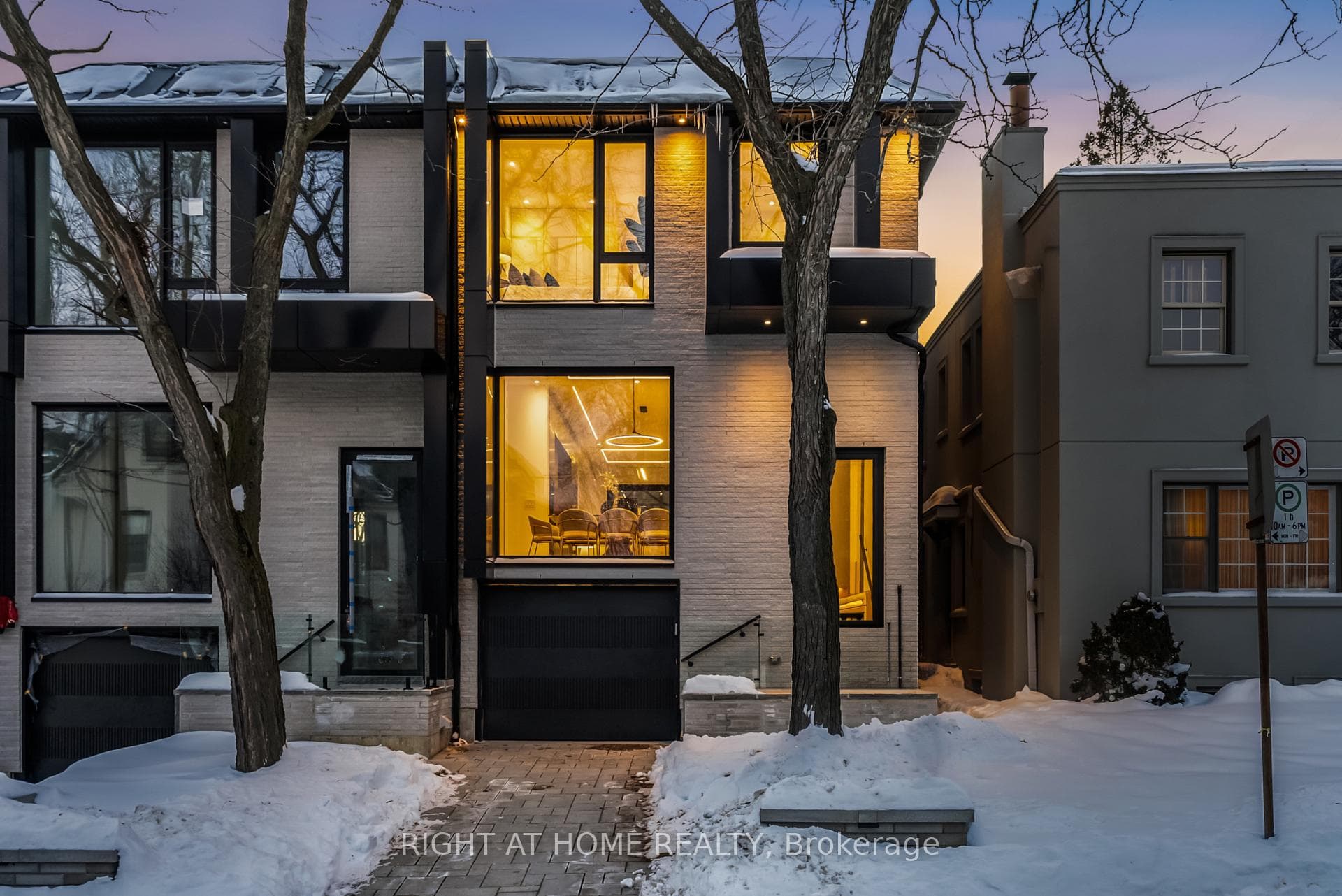 74B Rathnelly Avenue, Toronto, ON M4V 2M6