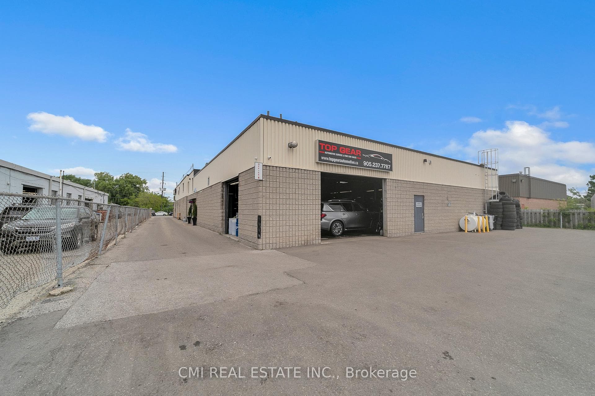 60 Industrial Road 2, Richmond Hill, ON L4C 2Y1, Richmond Hill — photo 1