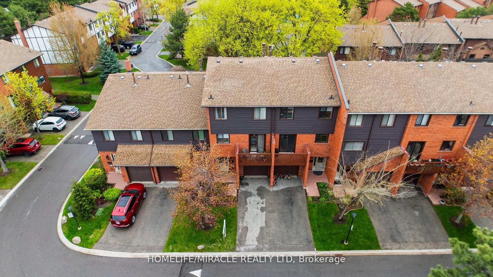 4165 Fieldgate Drive 32, Mississauga, ON L4W 2M9, Mississauga — photo 1