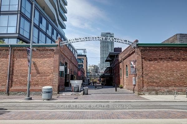 70 Distillery Lane 805, Toronto, ON M5A 0E3, Toronto C08 — photo 1
