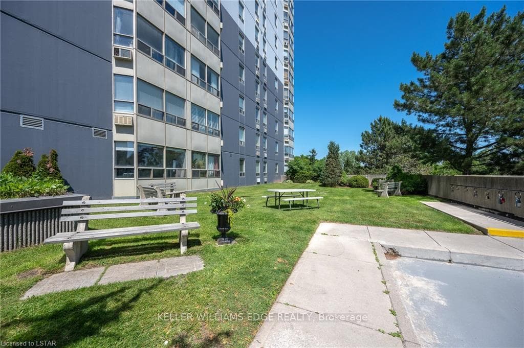 45 Pond Mills Road 1007, London South, ON N5Z 4W5, London South — photo 1