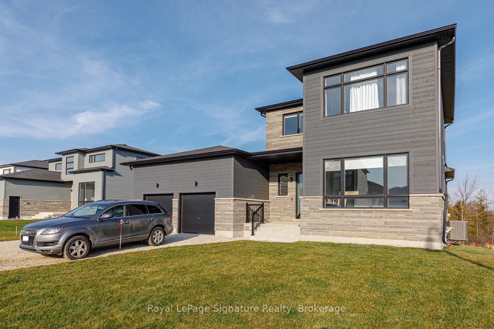 107 SLADDEN Court, Blue Mountains, ON N0H 2P0, Blue Mountains — photo 1