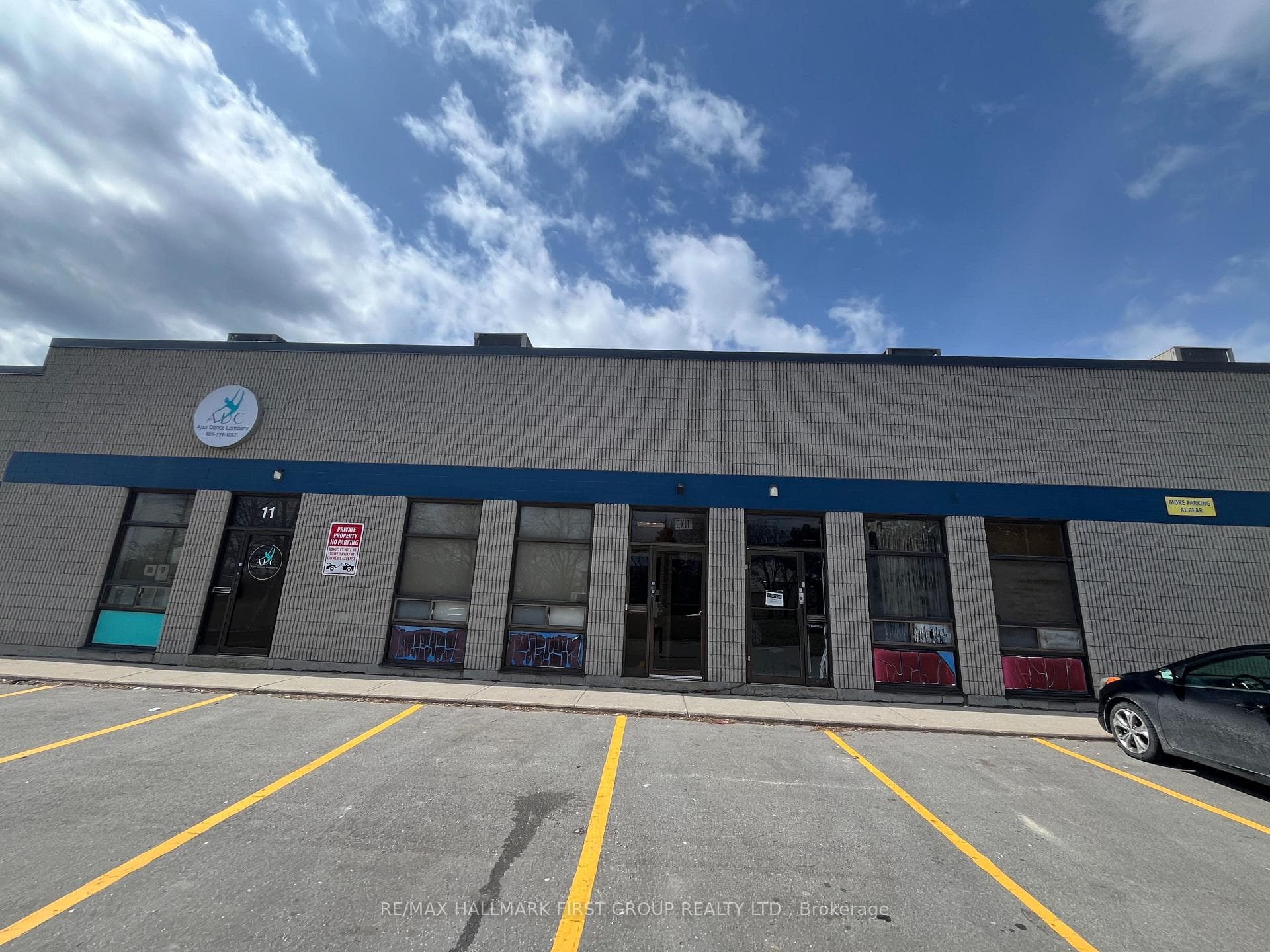 400 Monarch Avenue&8, Ajax, ON L1S 3W6, Ajax — photo 1