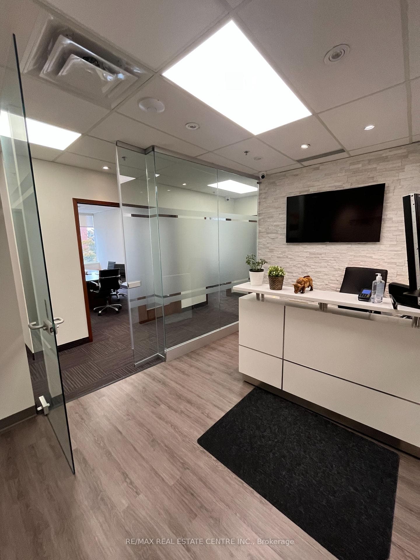 197 County Court Boulevard 201-A, Brampton, ON L6W 4P6, Brampton — photo 1