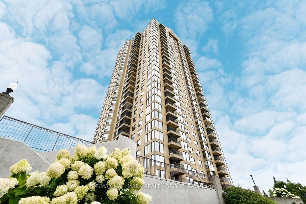 545 St Laurent Boulevard 1006, Manor Park - Cardinal Glen and Area, ON K1K 4H9, Manor Park - Cardinal Glen and Area — photo 1