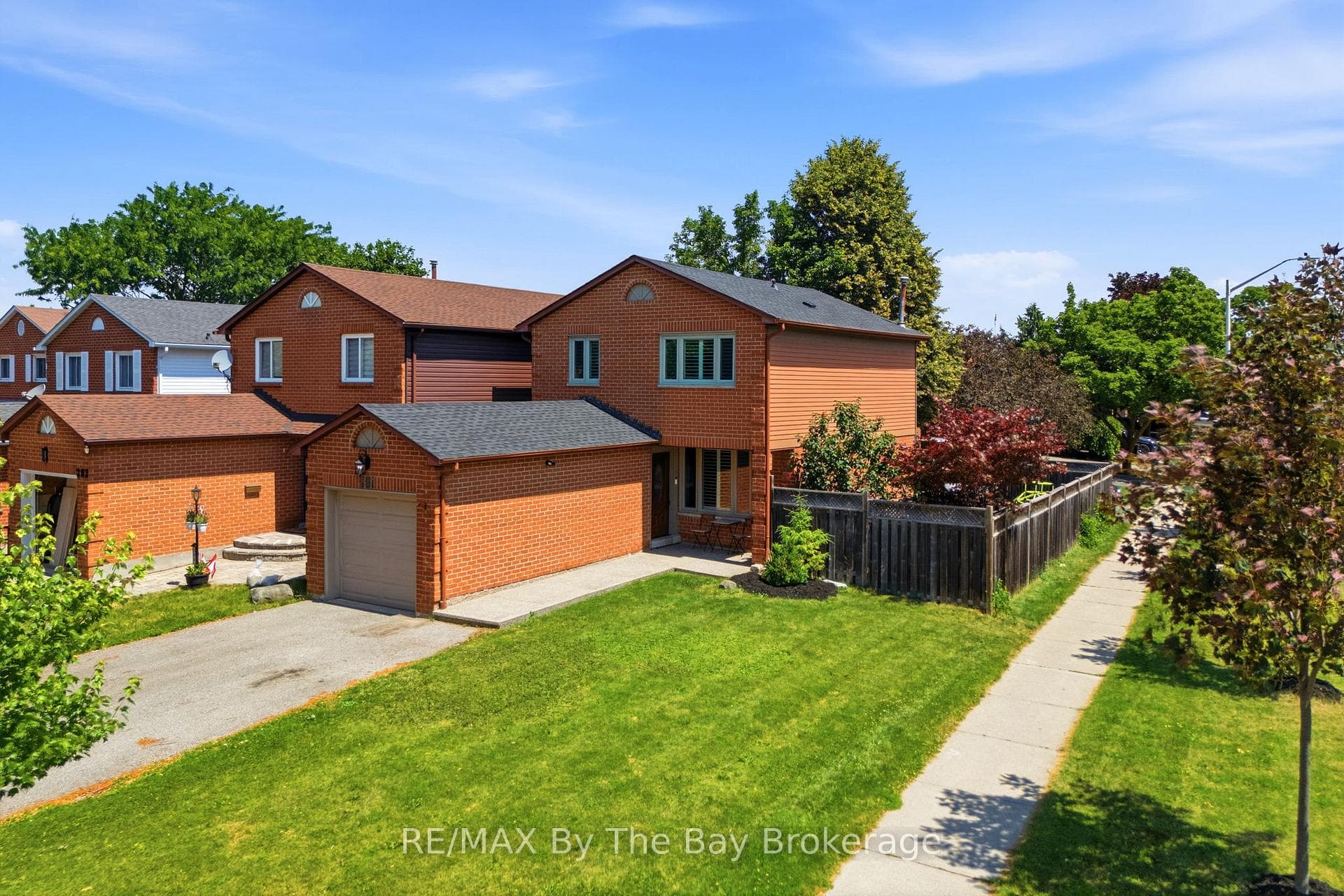 291 Woodlawn Crescent, Milton, ON L9T 4V8, Milton — photo 1