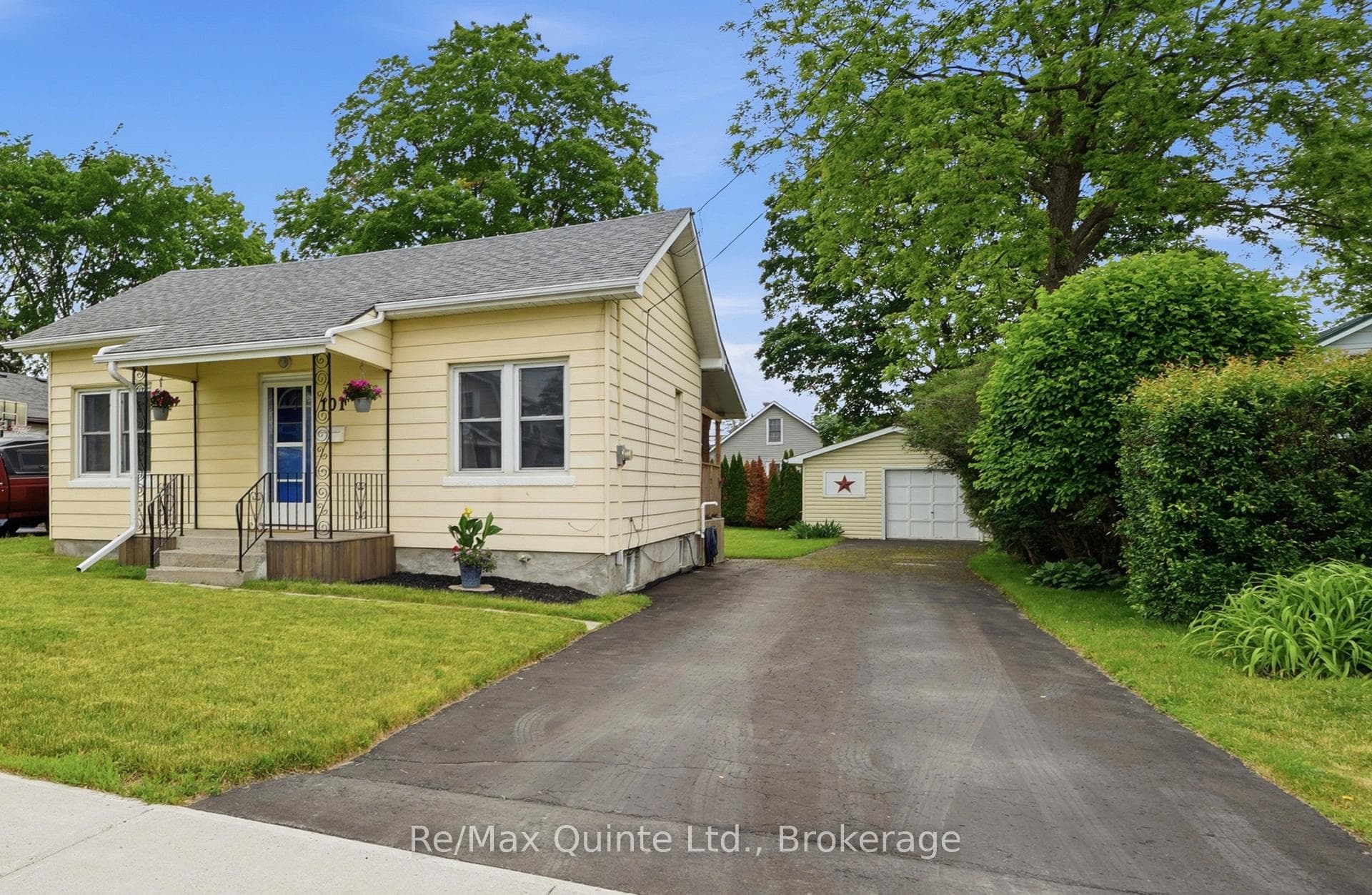 101 Byron Street, Quinte West, ON K8V 2Y3, Quinte West — photo 1