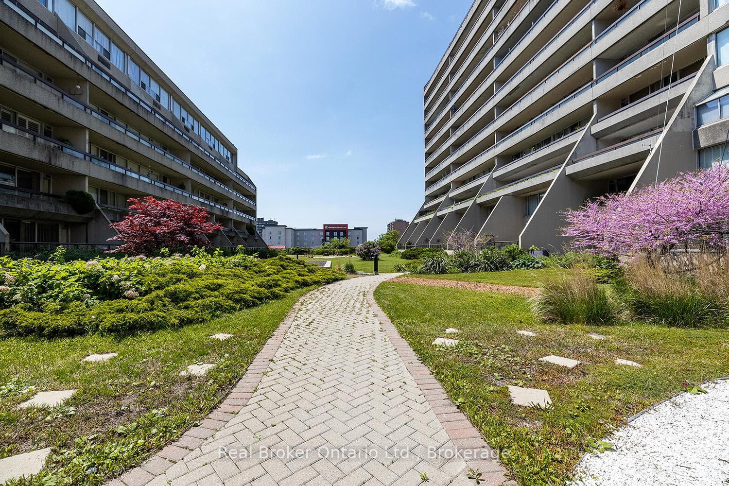 50 E Richmond Street E 623, Oshawa, ON L1G 7C7, Oshawa — photo 1
