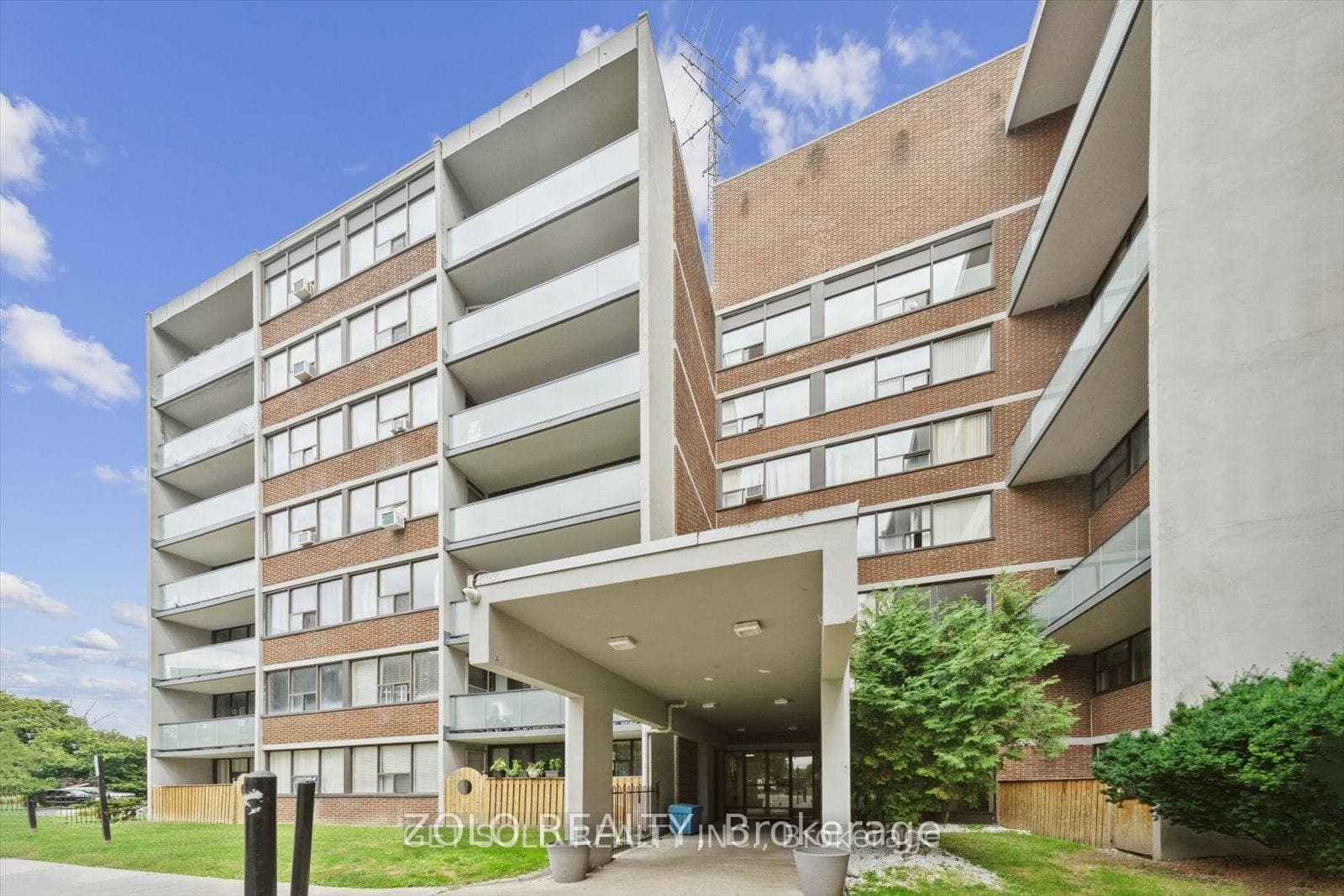 2121 Roche Court 707, Mississauga, ON L5K 2C7, Mississauga — photo 1