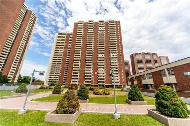 5 Massey Square, Toronto, ON M4C 5L6, Toronto E03 — photo 1