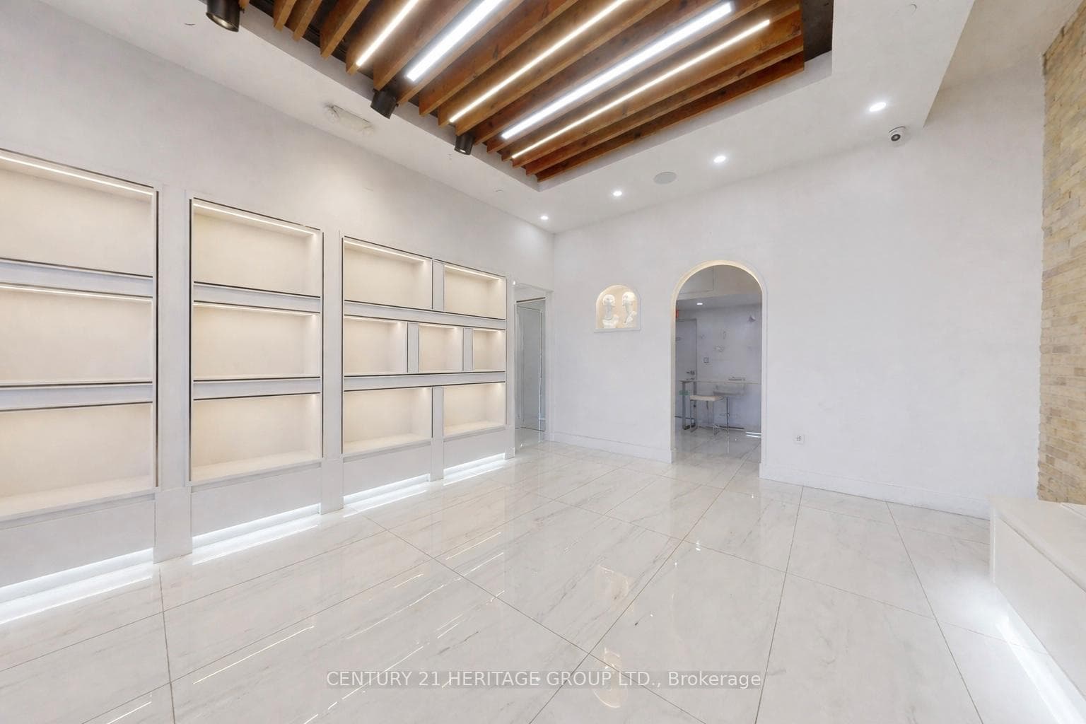 9610 Yonge Street B3, Richmond Hill, ON L4C 0X3, Richmond Hill — photo 1