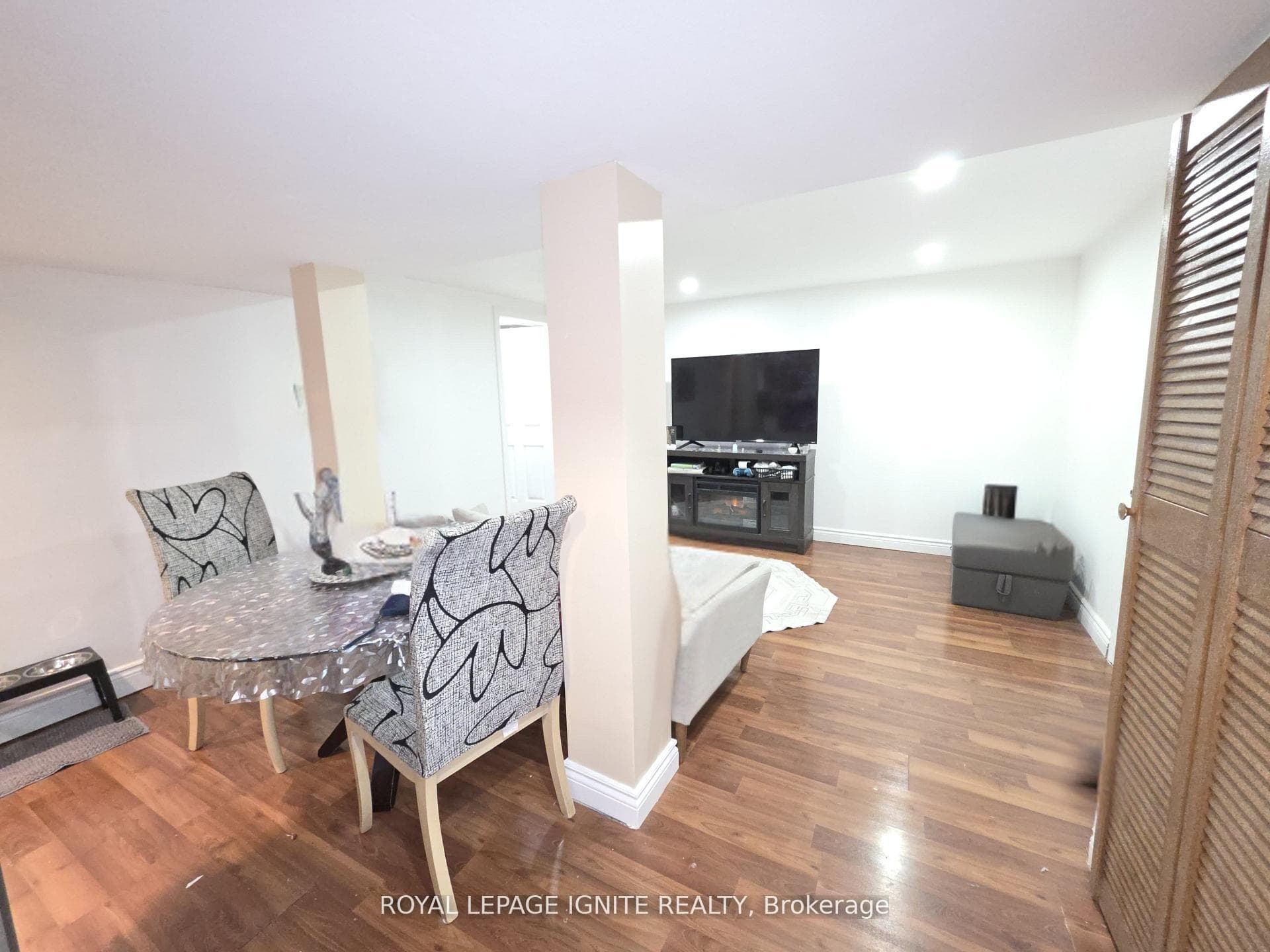 54 Harley Drive Bsmt, Ajax, ON L1S 5X4, Ajax — photo 1