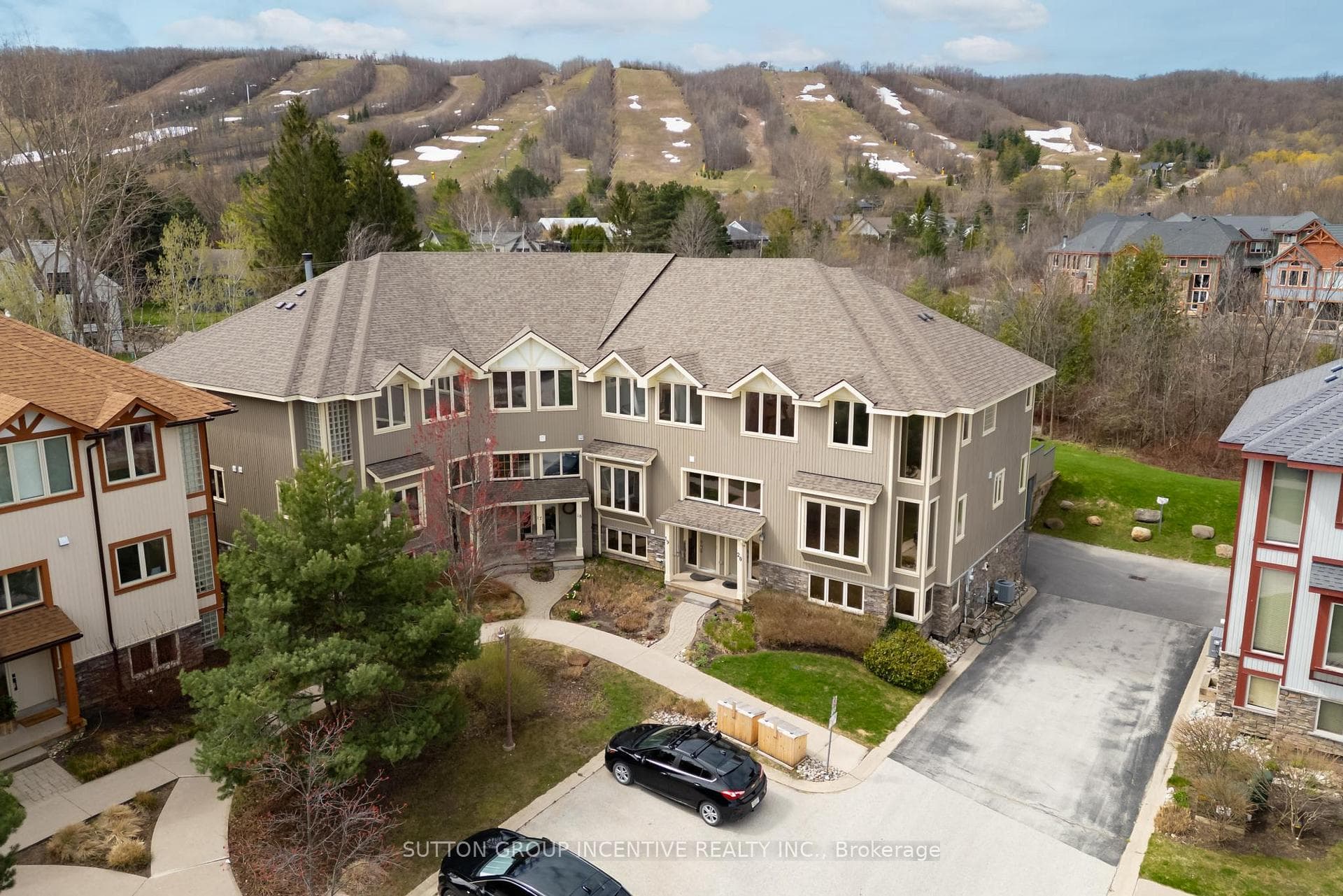 224 Blueski George Crescent 20, Blue Mountains, ON L9Y 0V6, Blue Mountains — photo 1