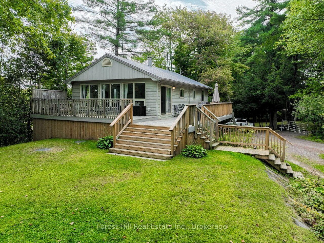 1006 Youngs Road, Muskoka Lakes, ON P0B 1J0, Muskoka Lakes — photo 1