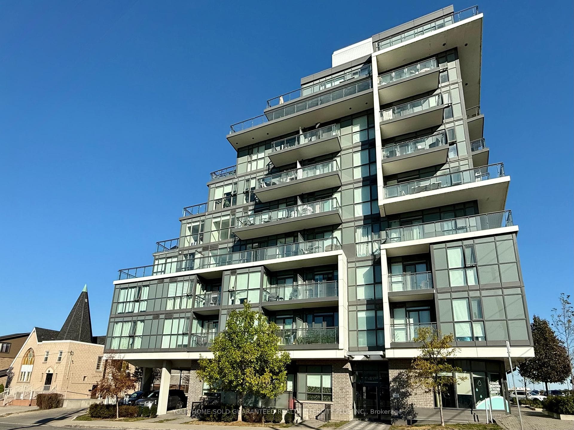16 McAdam Avenue 302, Toronto, ON M6A 0B9, Toronto W04 — photo 1