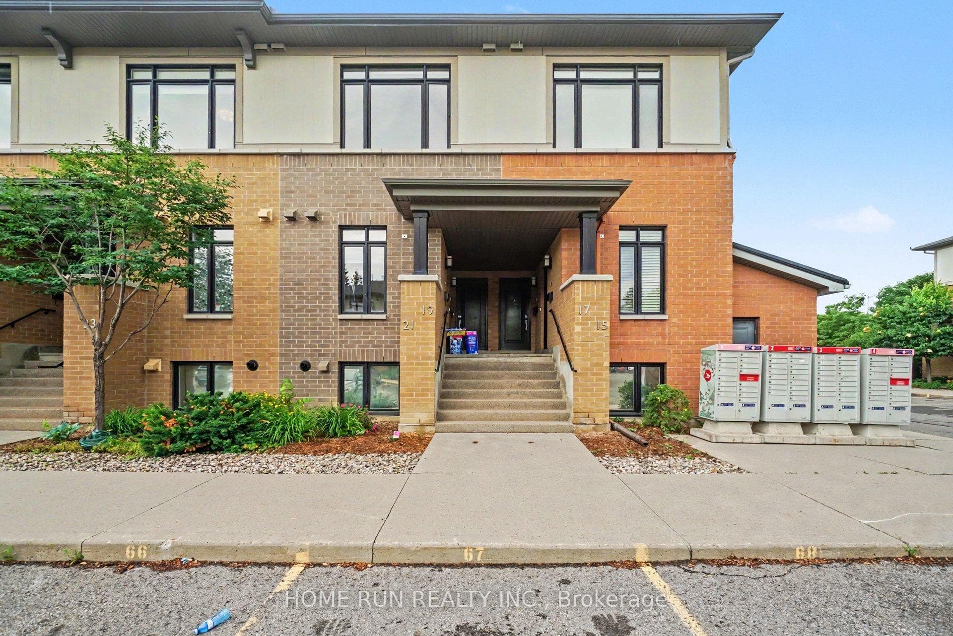 19 BERGERON Private, Orleans - Convent Glen and Area, ON K1C 0C2, Orleans - Convent Glen and Area — photo 1