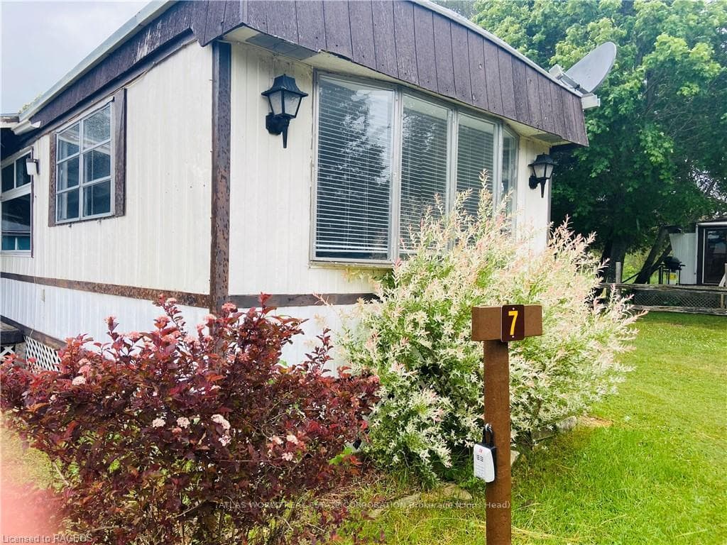9 TAMARAC Road 7, Northern Bruce Peninsula, ON N0H 2R0, Northern Bruce Peninsula — photo 1
