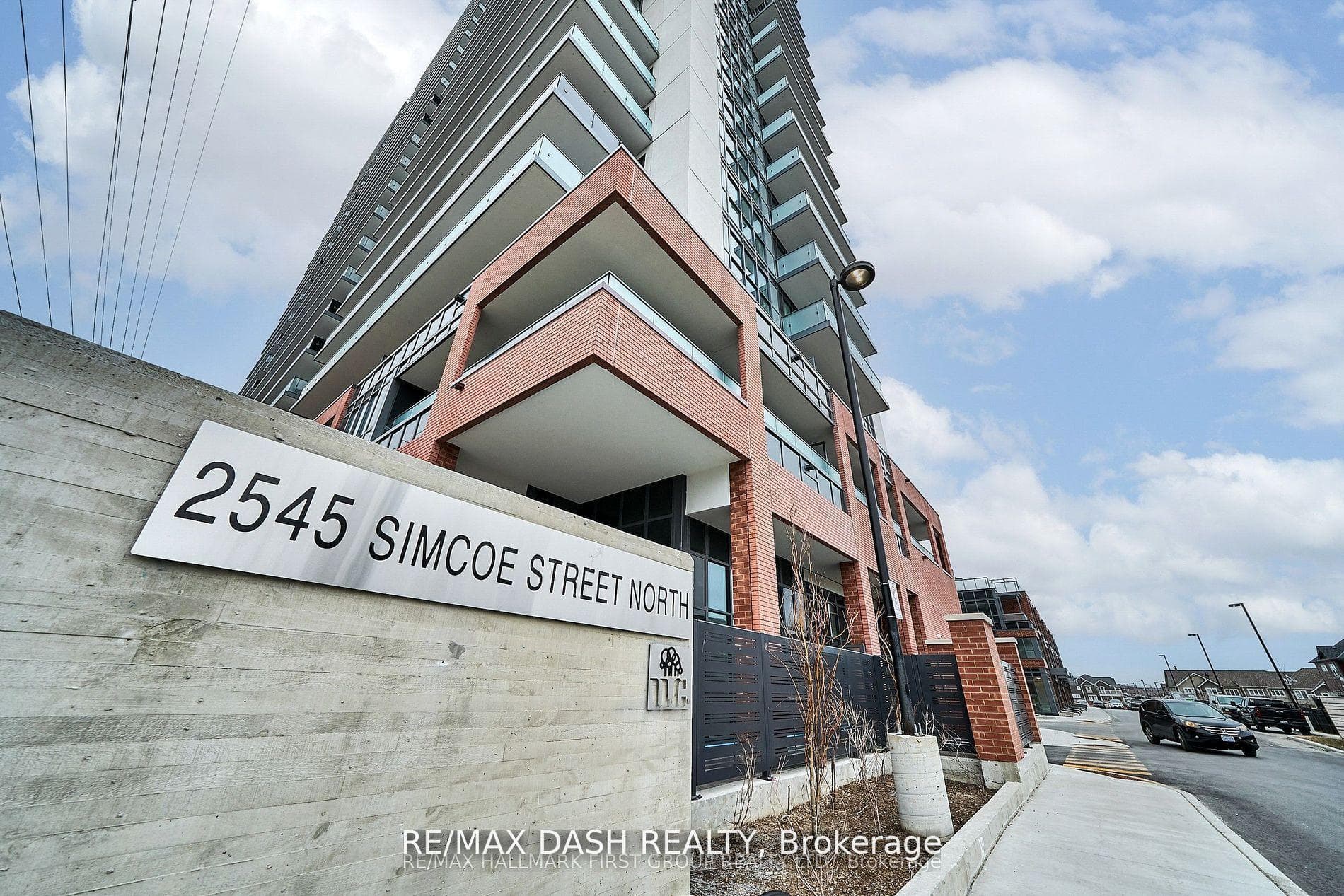 2545 Simcoe Street N 435, Oshawa, ON L1L 0W3, Oshawa — photo 1