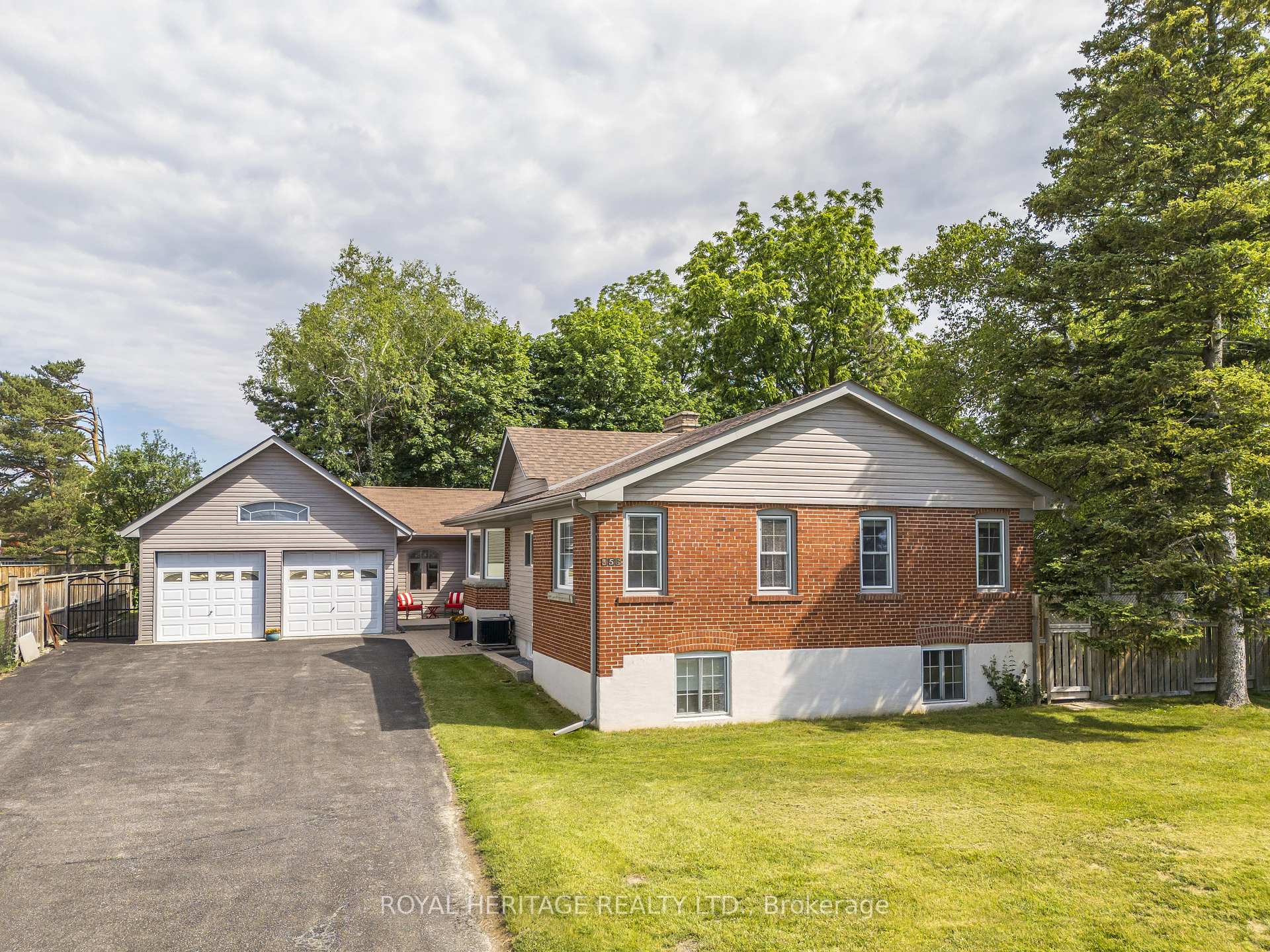 956 Bayshore Court, Pickering, ON L1W 2Y3, Pickering — photo 1