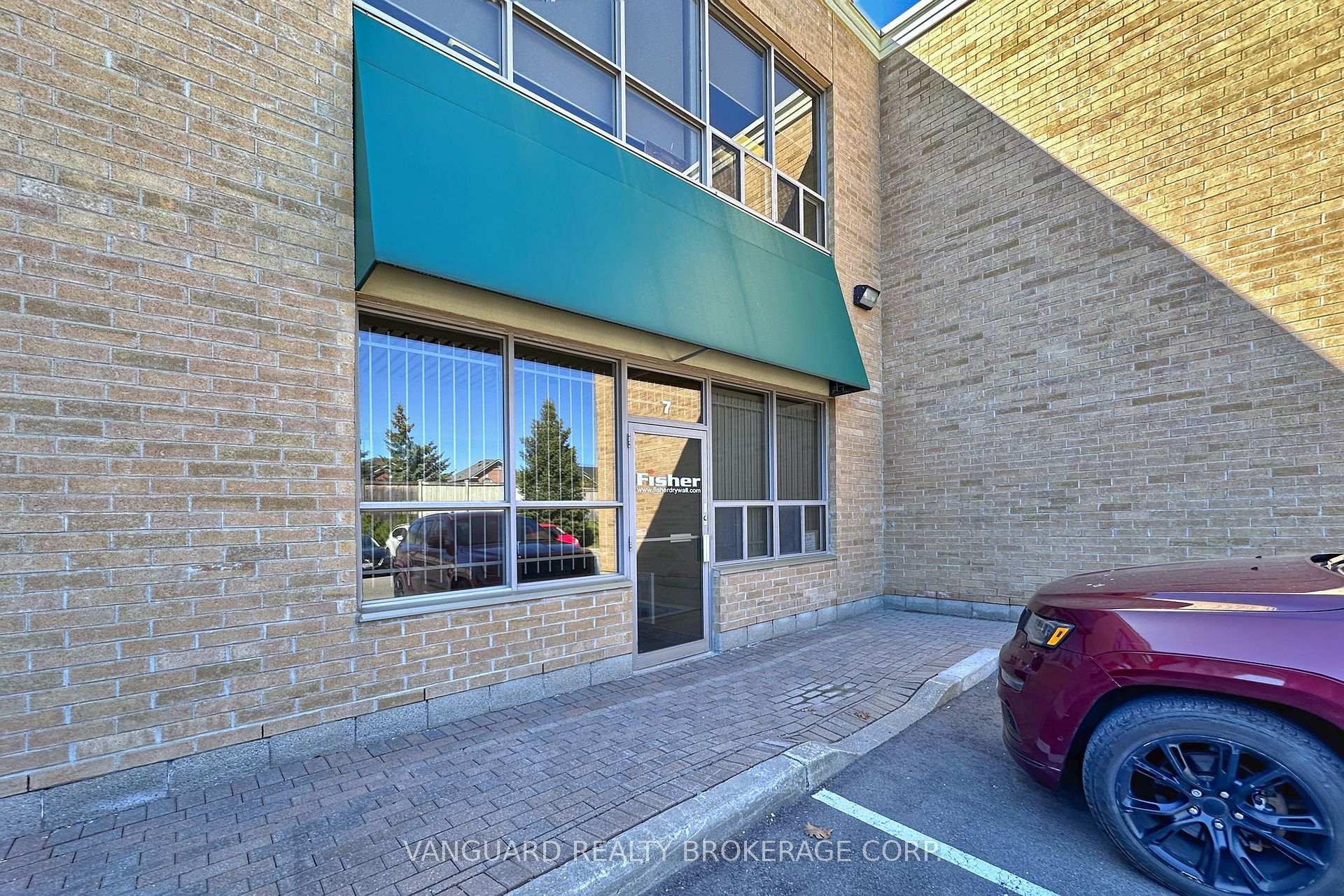 411 Confederation Parkway 7, Vaughan, ON L4K 3P7, Vaughan — photo 1