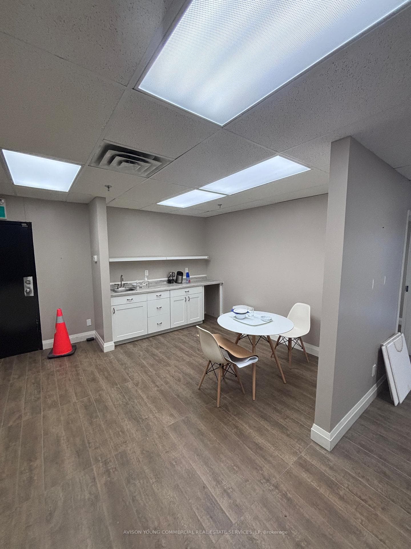 25 Toronto Street Lower Level, Toronto, ON M5C 2R1, Toronto C08 — photo 1