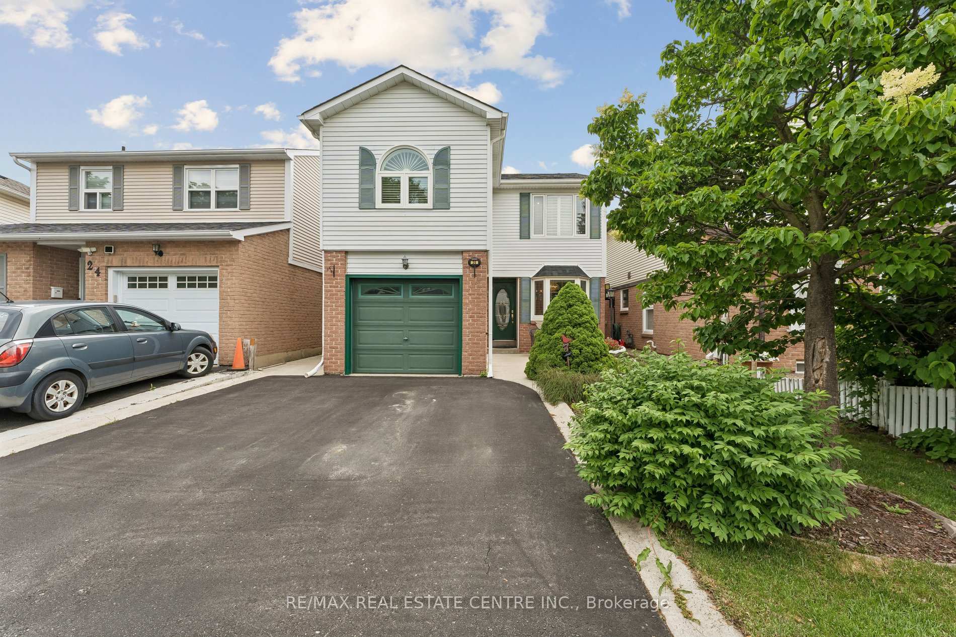 26 Jameson Crescent, Brampton, ON L6S 3W3, Brampton — photo 1