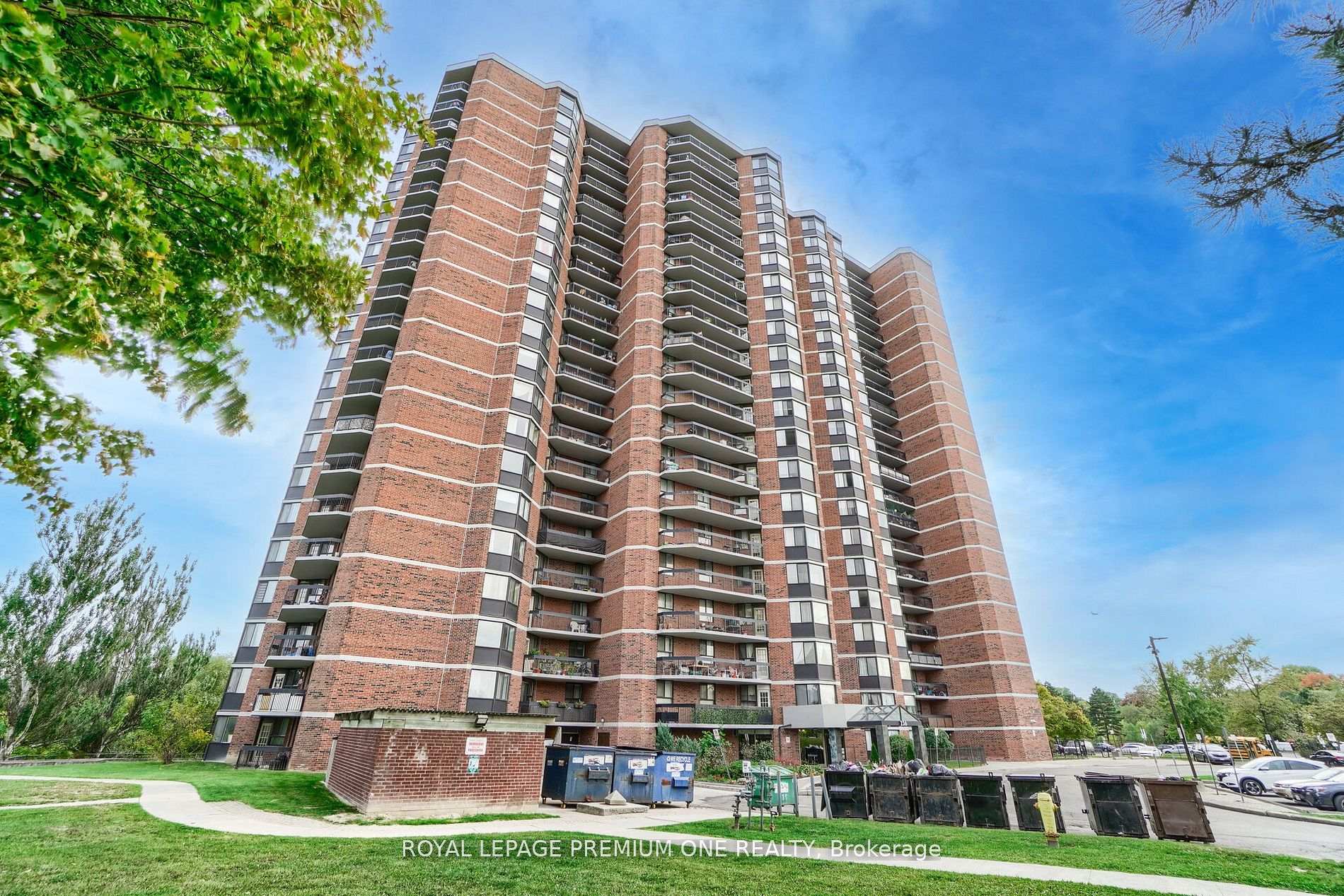 236 Albion Road 310, Toronto, ON M9W 6A6, Toronto W10 — photo 1