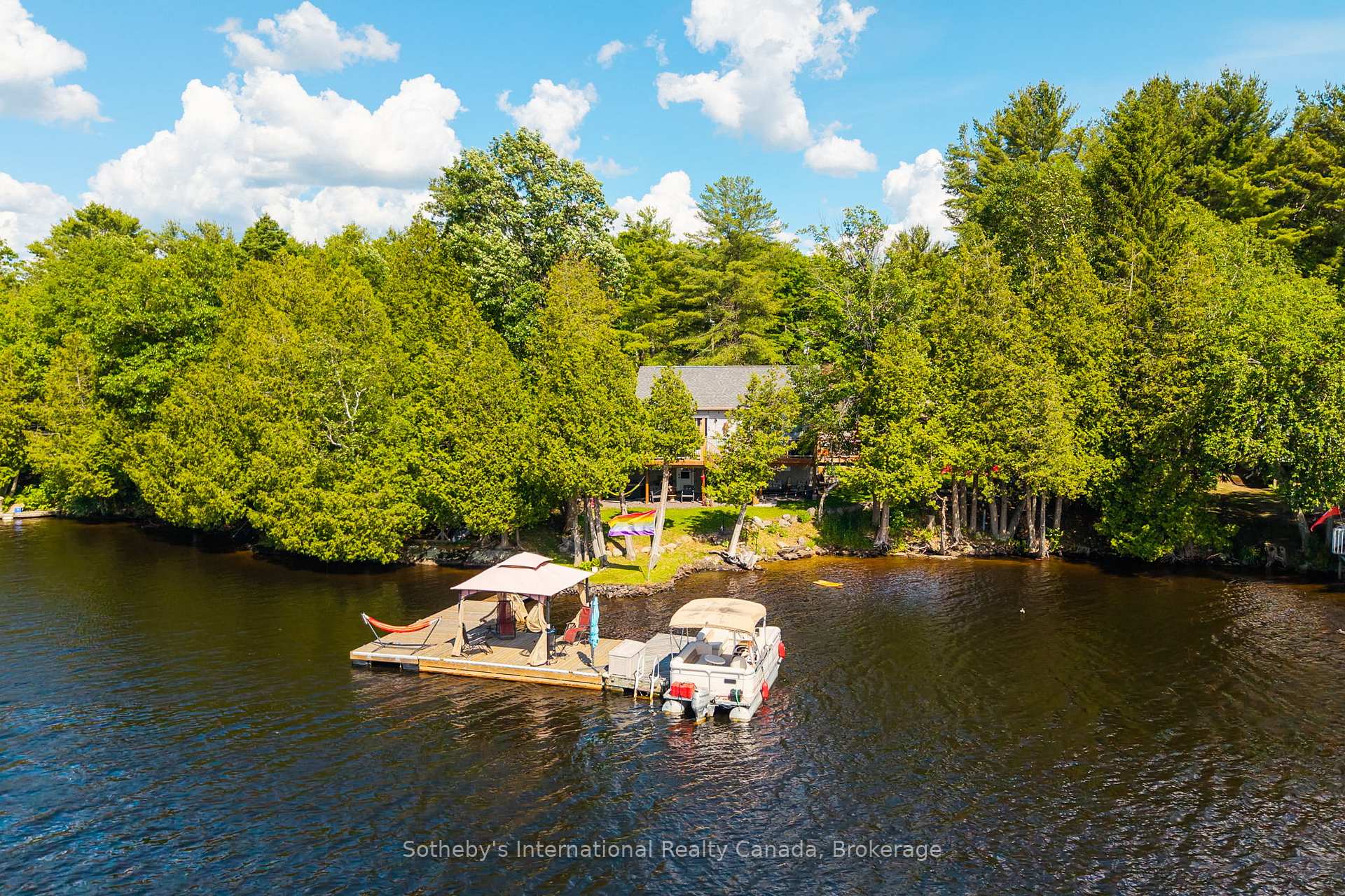 8 Lakeview Crescent, McKellar, ON P2A 0B5, McKellar — photo 1