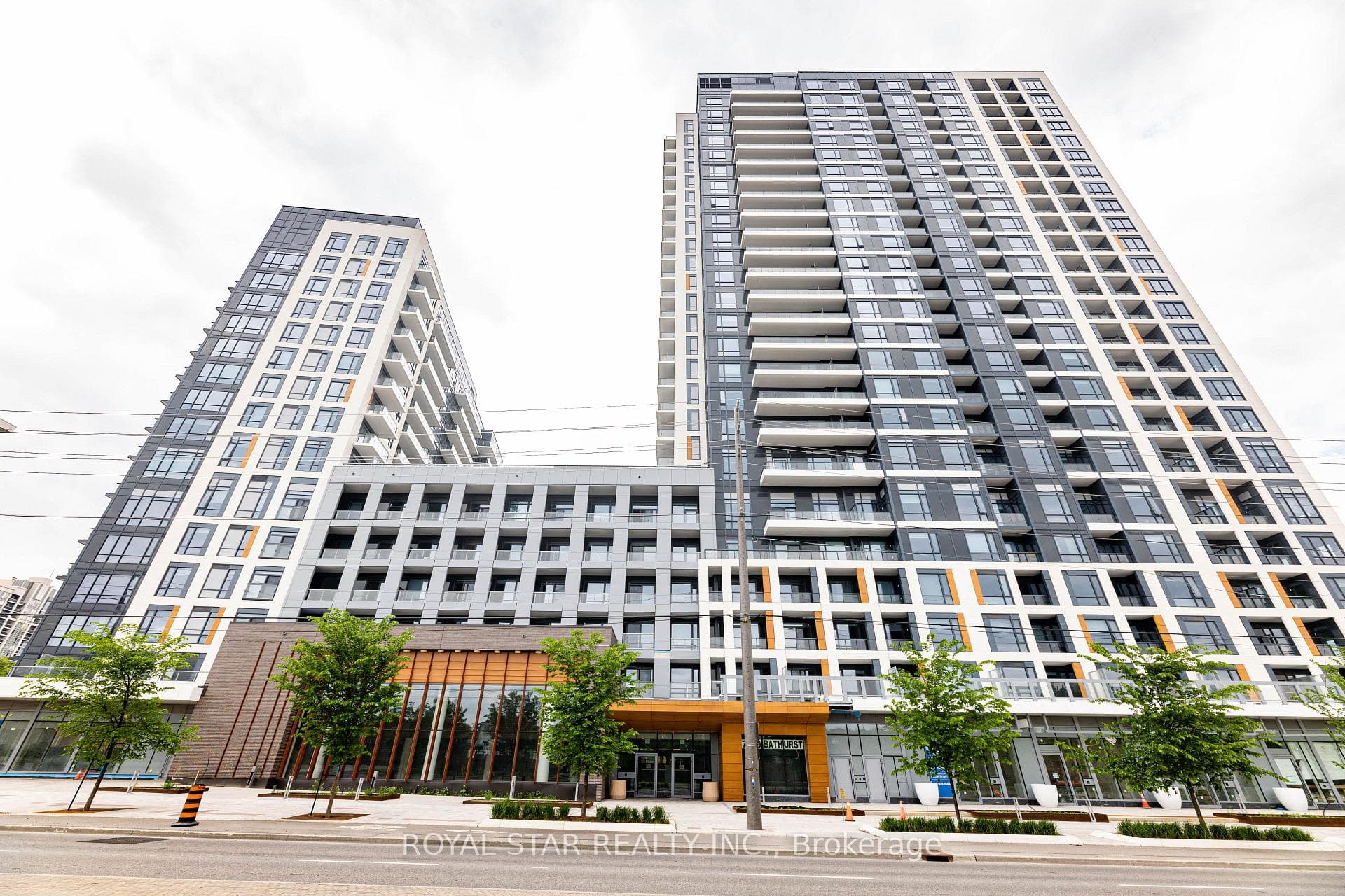 7950 Bathurst Street 1502, Vaughan, ON L4J 0L4, Vaughan — photo 1