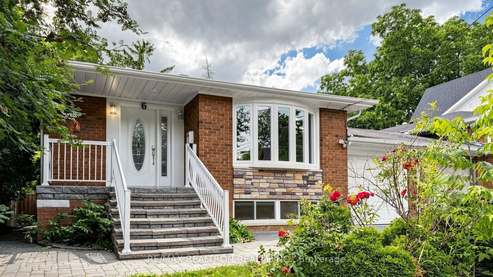 6 Albert Street, Markham, ON L3P 2T2, Markham — photo 1
