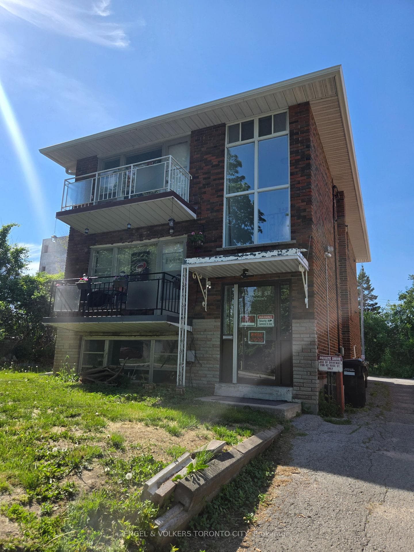 42 Rose Street 1, Barrie, ON L4N 2T2, Barrie — photo 1