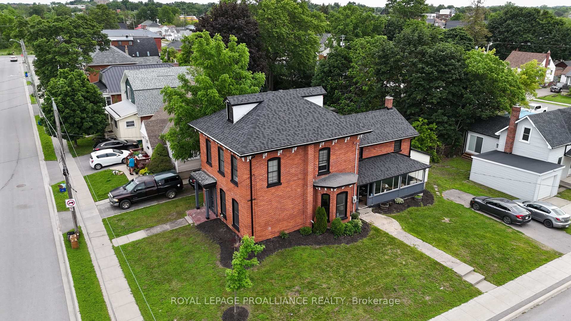 83 Cedar Street, Belleville, ON K8P 3M3, Belleville — photo 1