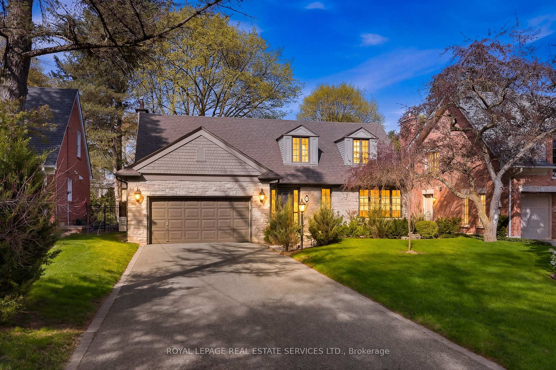 59 Edgevalley Drive, Toronto, ON M9A 4P2, Toronto W08 — photo 1