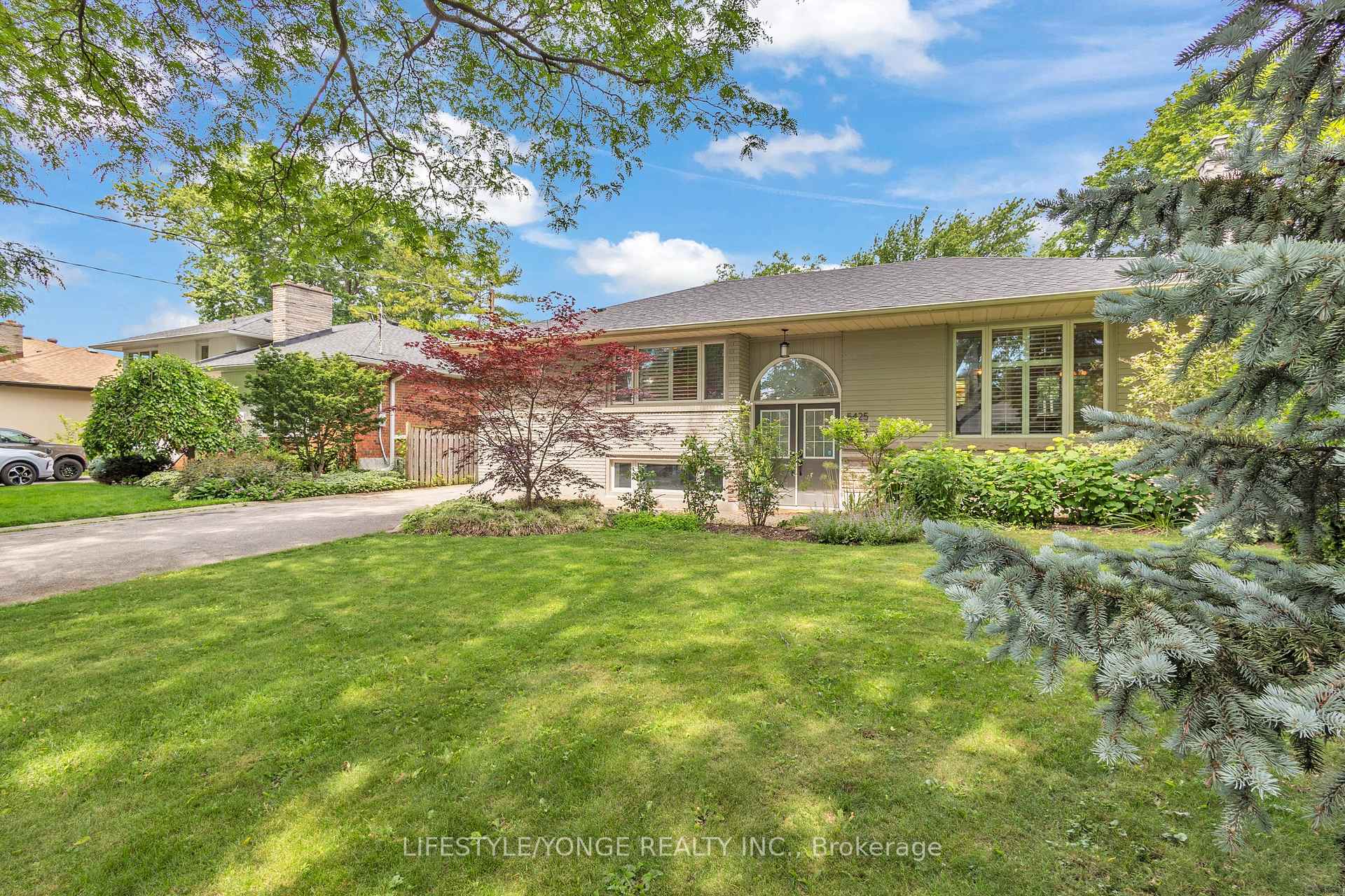 5425 Winston Road, Burlington, ON L7L 3B3, Burlington — photo 1