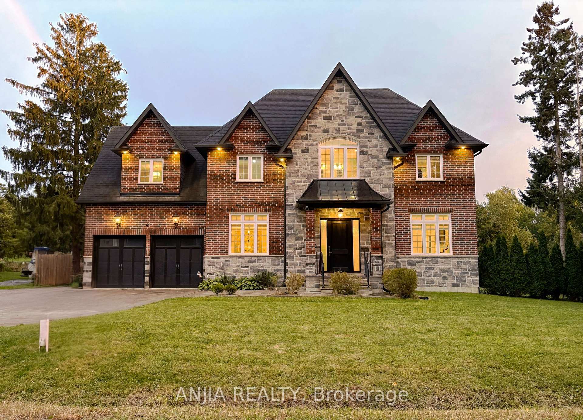 41 Valley Road, Whitchurch-Stouffville, ON L4A 2X7, Whitchurch-Stouffville — фото 1