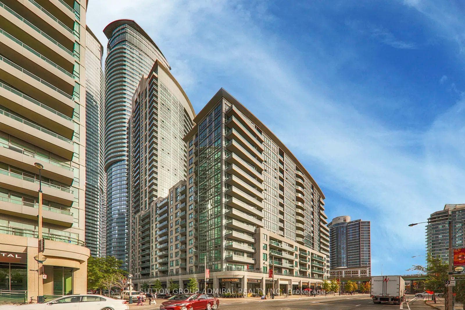 25 Lower Simcoe Street 16A, Toronto, ON M5J 3A1, Toronto C01 — photo 1